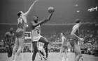 1960年凯尔特人王朝再克老鹰 张伯伦空砍50+35仍难挡绿军